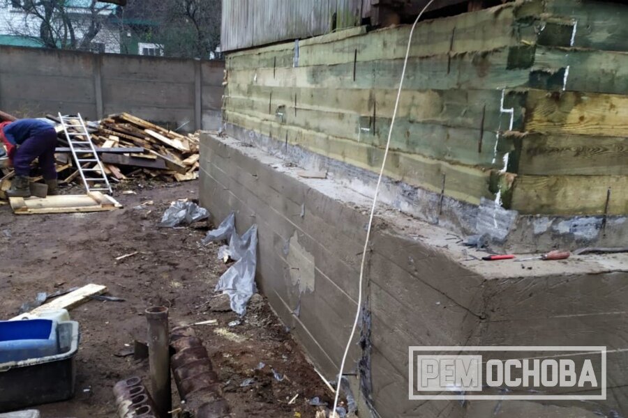 Реконструкция дома 6х9м. Подъем, монтаж дополнительной обвязки брусом, замена фундамента, полы по лагам и монтаж террасы.