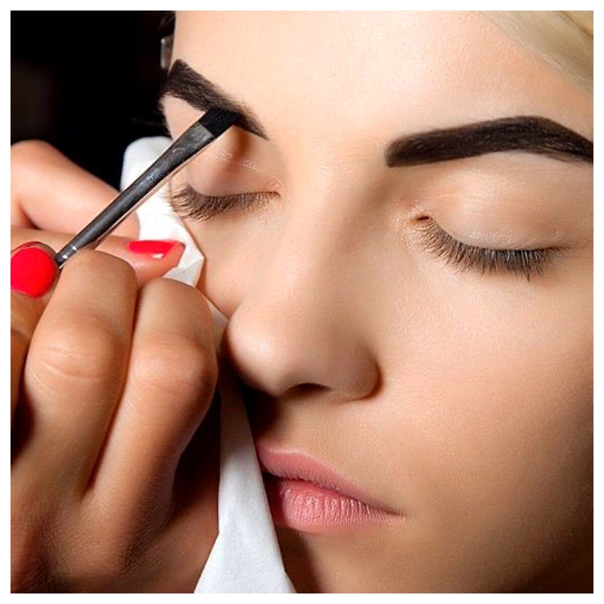 Студии коррекции бровей. Окрашивание бровей. Коррекция бровей. Коррекция бровей. Моделирование бровей.