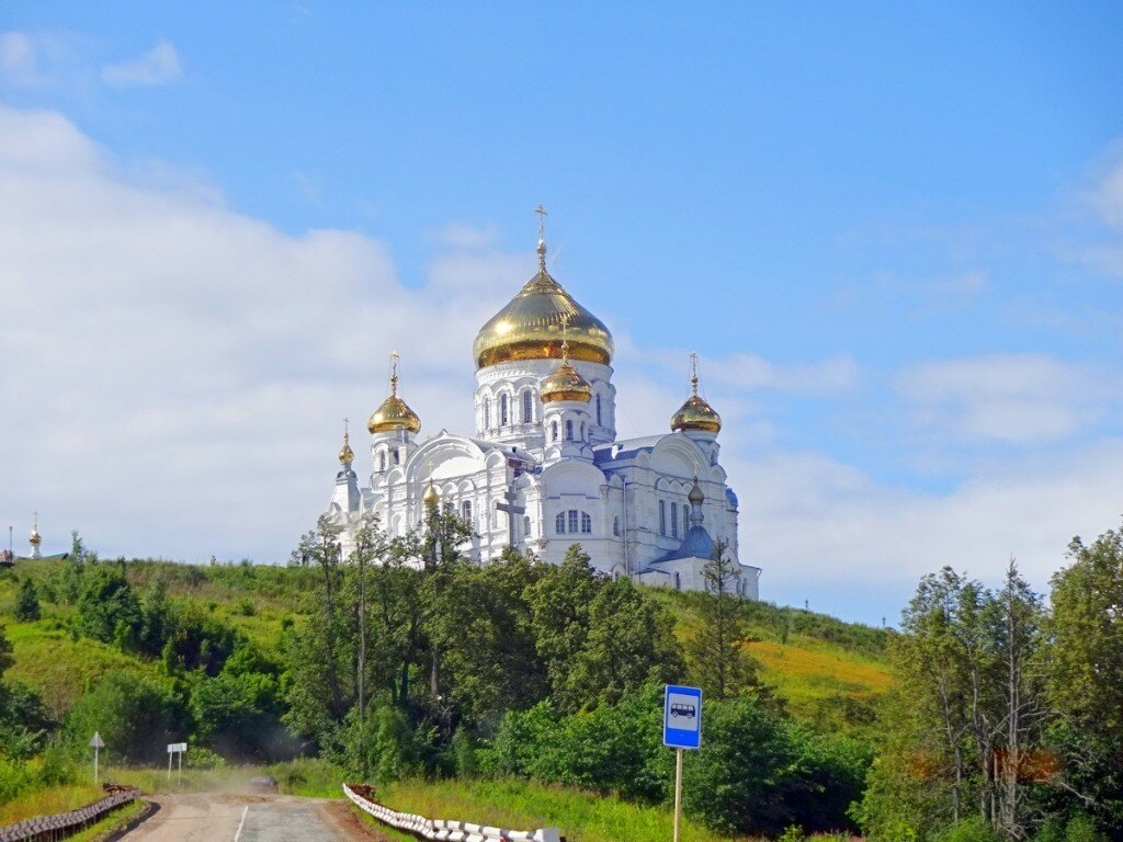 Белогорский монастырь Пермский зимой