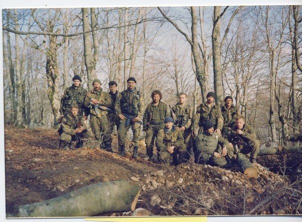 Валерий  Гаврилин в центре.