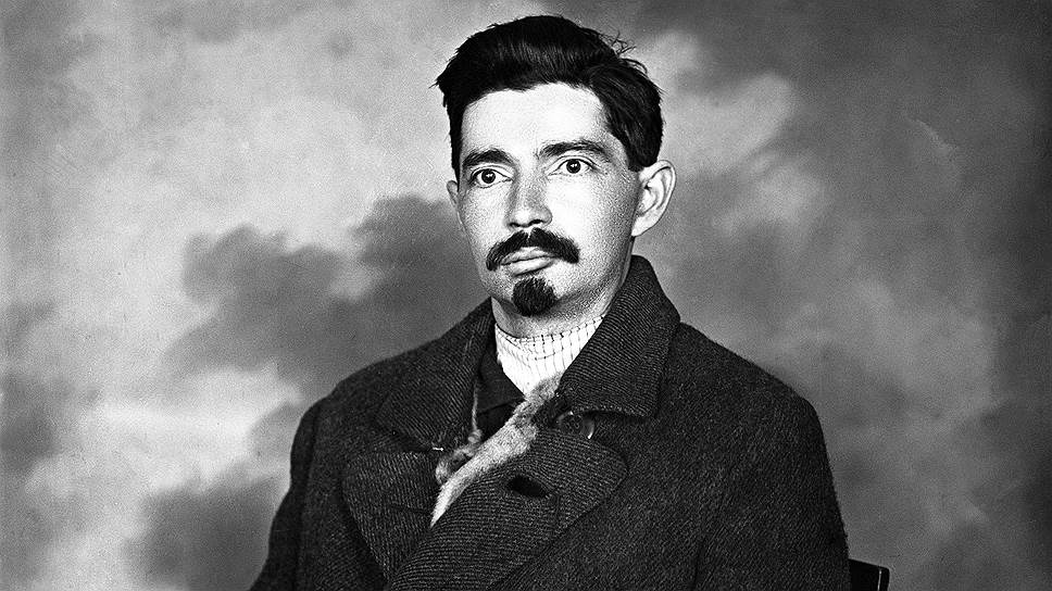 Юрий Ларин (Михаил Александрович Лурье)