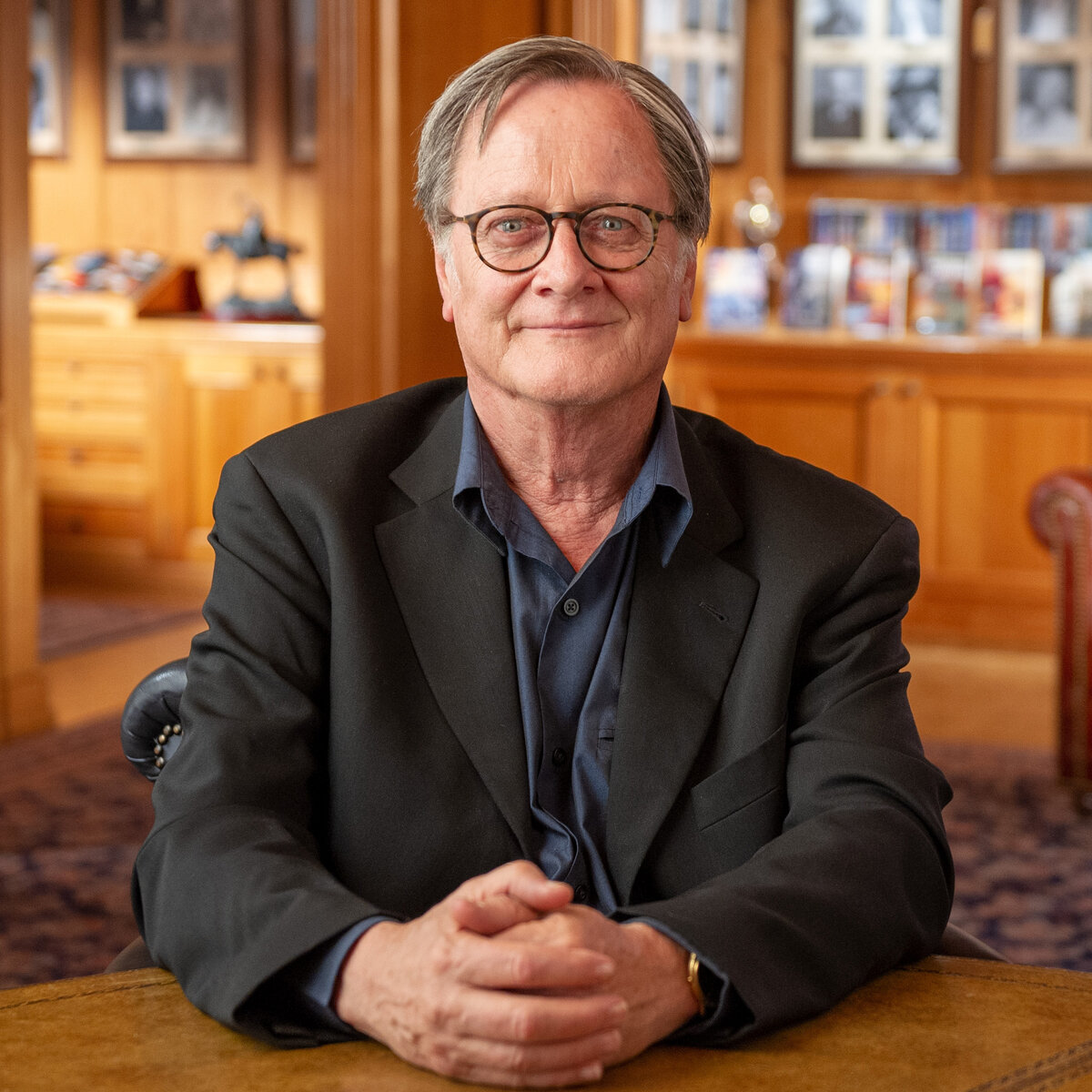 Ти́моти То́мас «Тим» Па́уэрс — американский писатель-фантаст, работающий в жанрах научной фантастики и фэнтези.