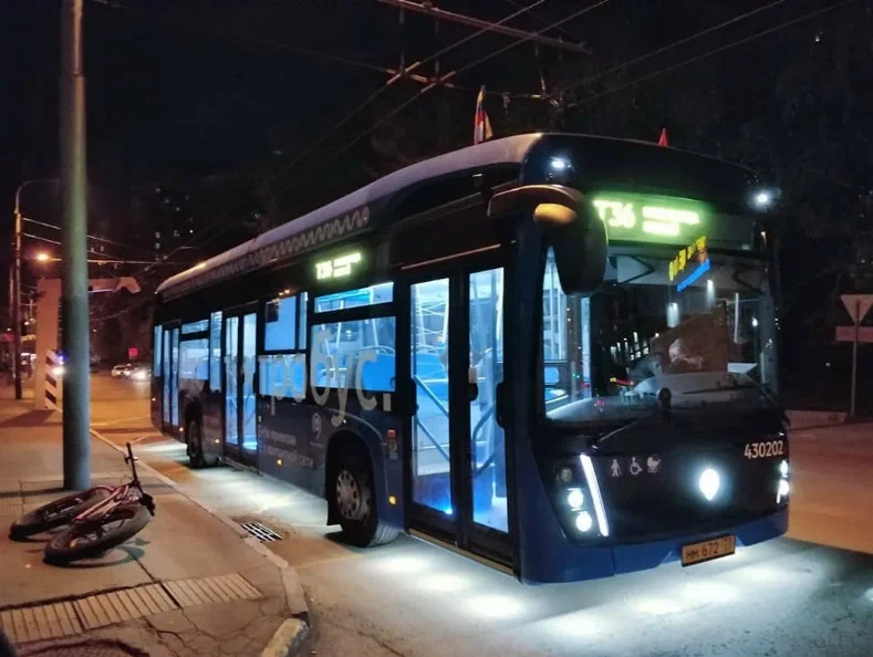 Поездка на электробусе. Электробус ЛИАЗ-6274. Электробус ЛИАЗ. ЛИАЗ электробус 2020. Мосгортранс ЛИАЗ 5292 ночь.