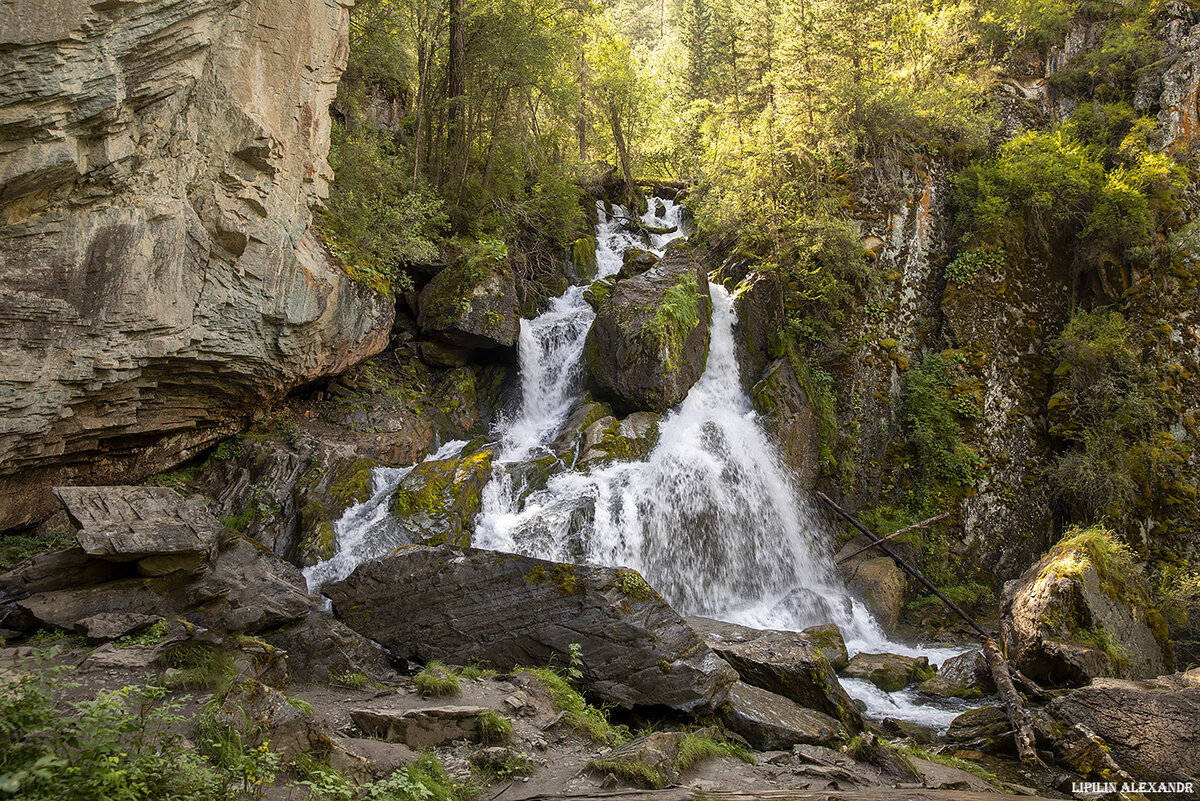 Уларские водопады два