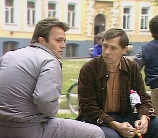 Кадр из фильма «Бумеранг» (1987). Скриншот.