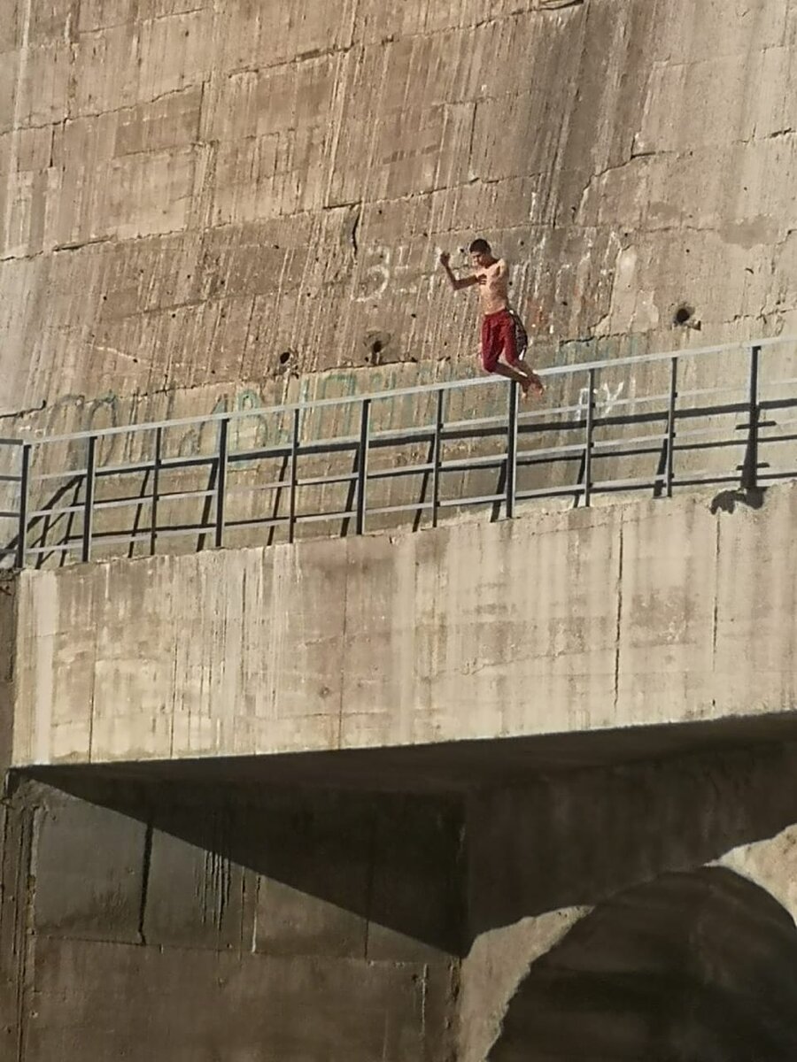 Прыжок с 14 метровой высоты