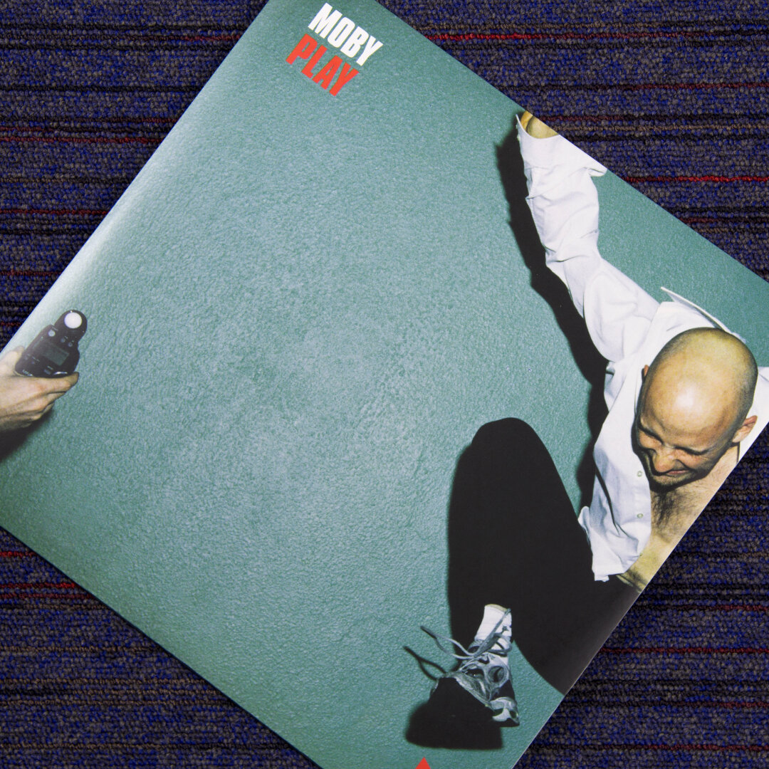 Moby 1999 album. Виниловые пластинки Moby. Альбомом 1999 Moby 'Play. Play Moby пластинка.