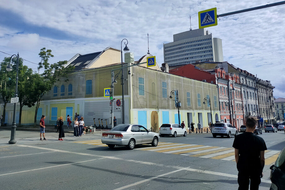 Если быстро проезжать через центр Владивостока, то можно и не заметить потёмкинских деревень. Фото: Анастасия Ярошенко/Octagon.Media