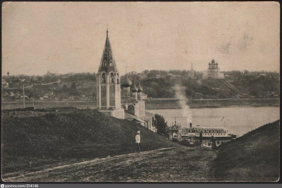 К XV веку на правом берегу Волги, напротив города Романова, Борисоглебское поселение разрослось до Борисоглебской рыбацкой слободы, которая носила имя первых русских святых, мучеников-страстотерпцев князей Бориса и Глеба.