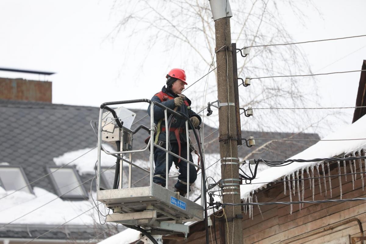    Энергетики продолжают работать в круглосуточном режиме Арина Полтанова