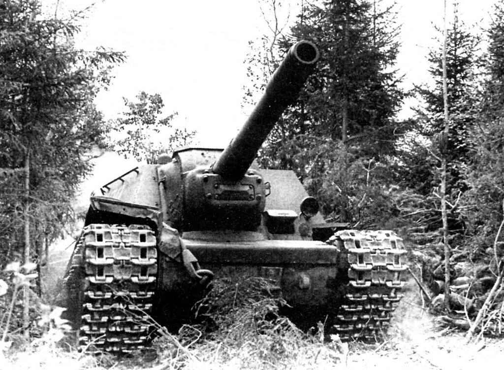 СУ-152 из состава 1539-го САП, весна 1944 года.