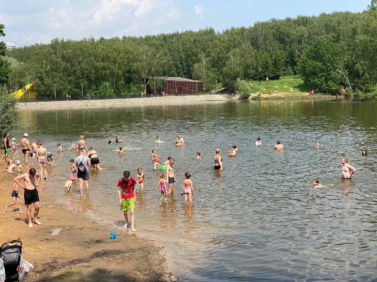 Пляж Тропарево. Листайте галерею