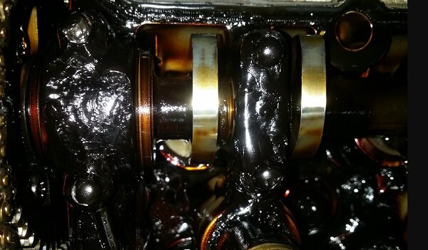 Вот что может быть в вашем двигателе, если строго следовать регламенту замены масла