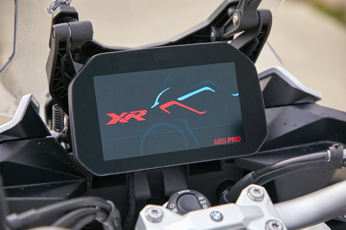 BMW F 900 XR, 2020 г.в, 895 см3, 105 л.с, 219 кг, от 870 000 руб.