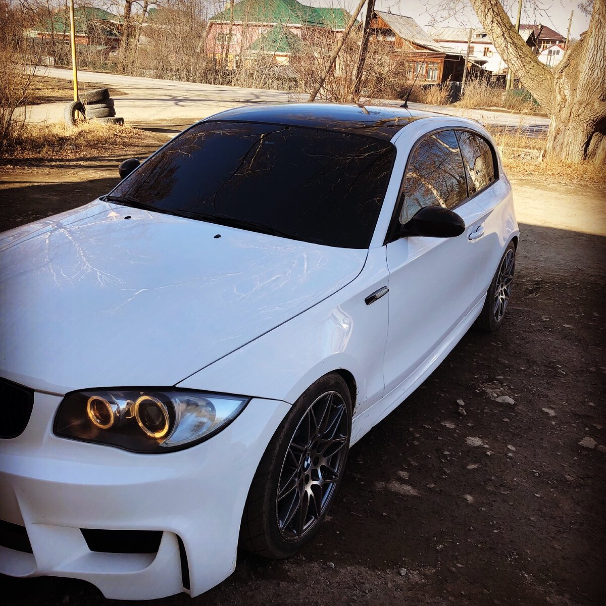 Бмв заниженная. Bmw m3 белая. Bmw m3 e92 white. Bmw e60 art. Bmw.