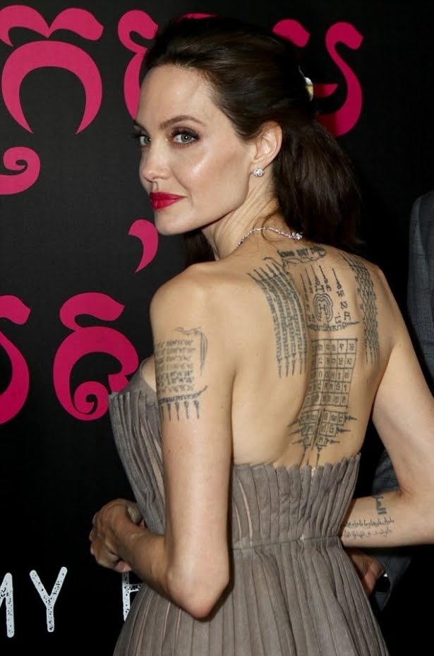 Анджелина Джоли