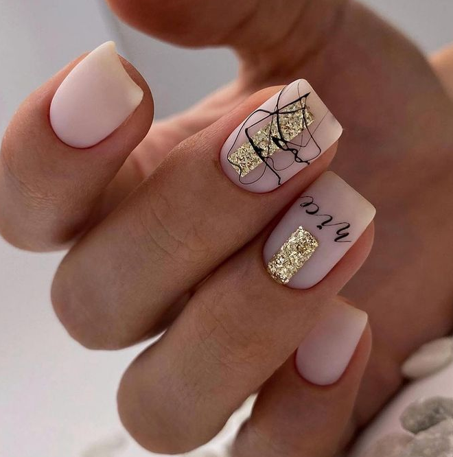 Источник фото instagram.com/nails_pages