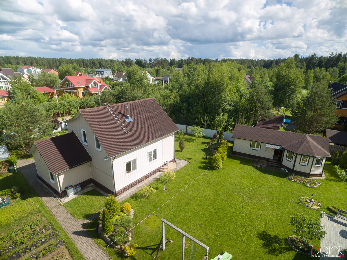 Объем предложения загородных домов в Ленобласти за 2 месяца сократился на 1,2 тыс. объектов. Такие данные приводят эксперты журнала «Загородное обозрение Салон загородной недвижимости». 