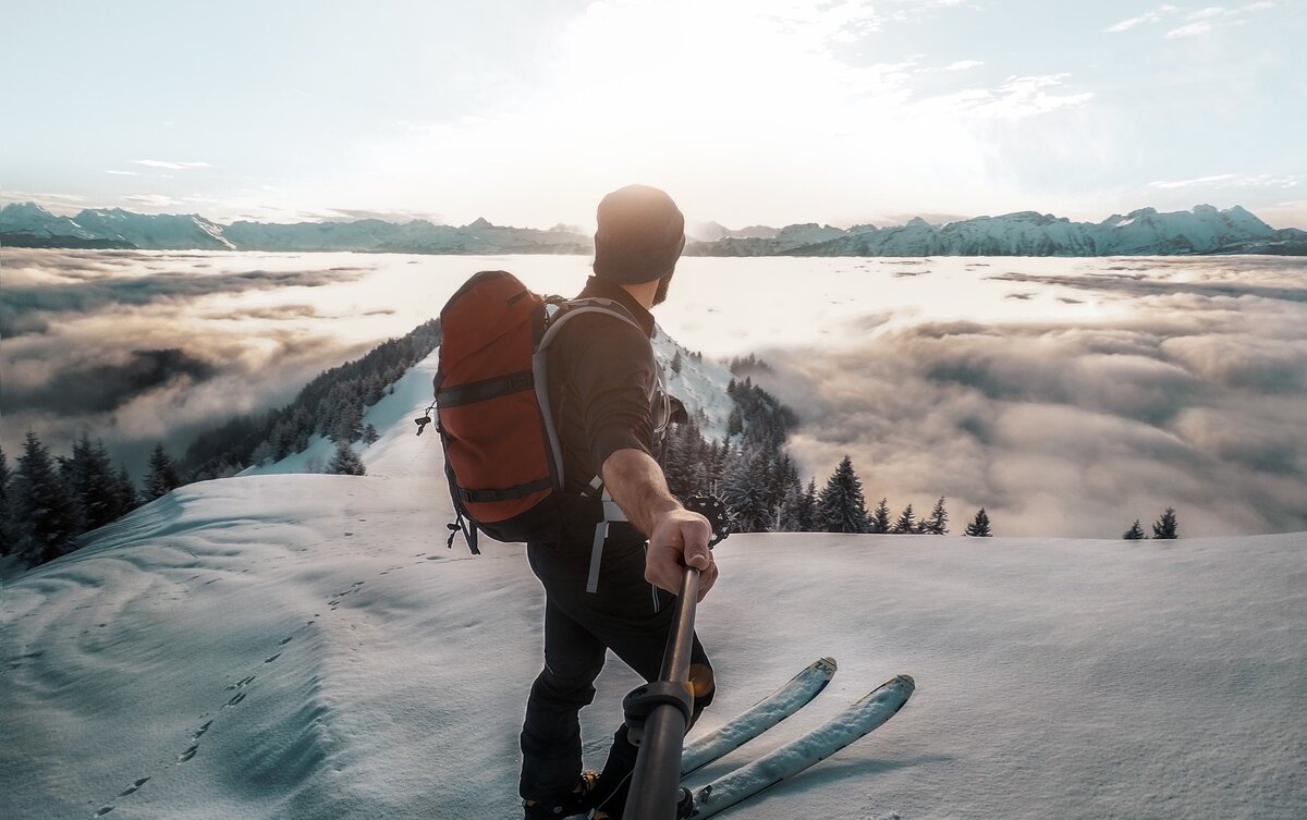 Photo by lucas Favre on Unsplash