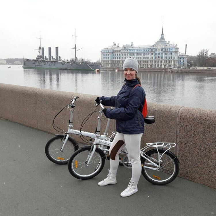 у нас в семье два маленьких велосипеда