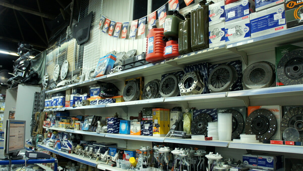 типичный магазин АвтоЗапчасти