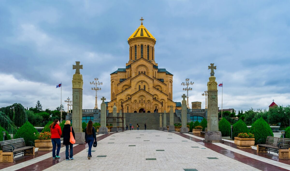 Собор Пресвятой Троицы, Тбилиси, Грузия / Фото: Shutterstock