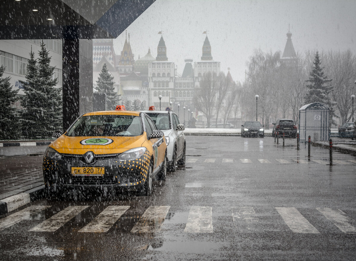 Такси снегопад. Фото: goodfon.ru