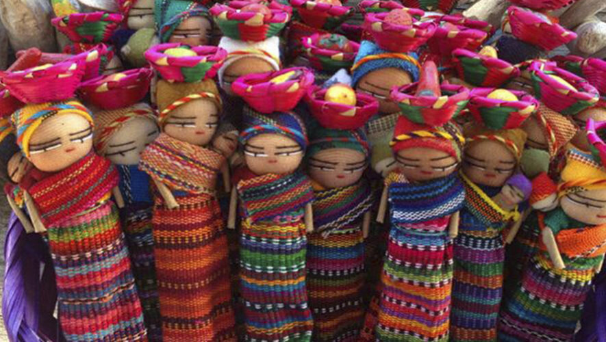 Куклы китапенас. Фото guatemala.com