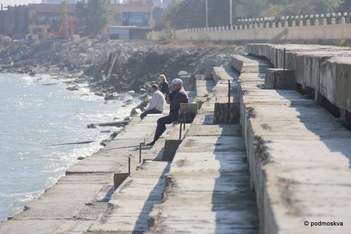 Каспийск море. Пляжи в Каспийске на Каспийском море. Каспийск город Дагестан. Каспийск жители.