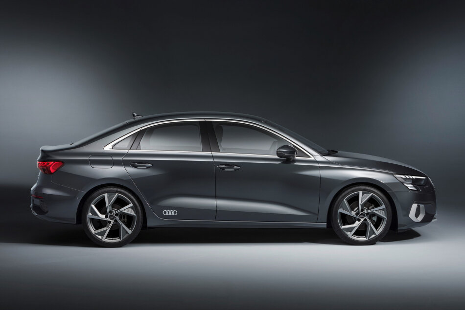 Audi A3 седан четвертого поколения