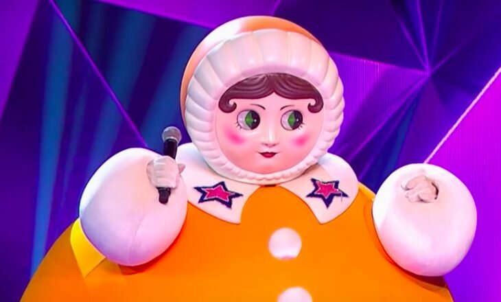 Неваляшка. Фото: Кадр из выпуска шоу "Маска"