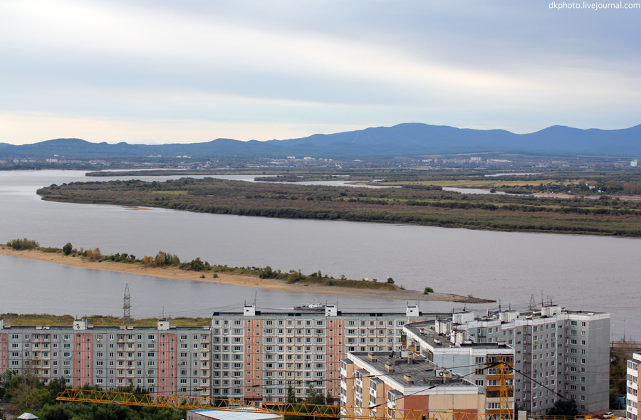 Фото с границей Китая и России. Источник - https://www.google.com/url?sa=i&url=https%3A%2F%2Fdkphoto.livejournal.com%2F247065.html&psig=AOvVaw1id-As94rJJxA9xoFwnWsQ&ust=1619503799162000&source=images&cd=vfe&ved=0CAIQjRxqFwoTCIjIs_yfm_ACFQAAAAAdAAAAABAJ