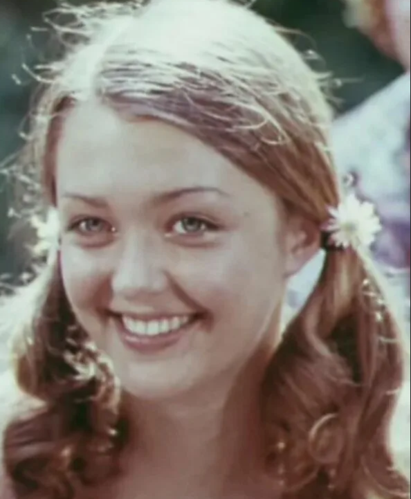 Вероника Изотова в юности 