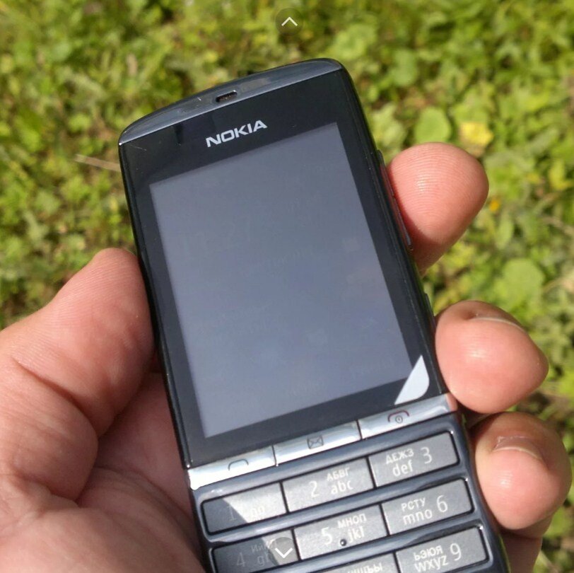 Кнопочный телефон с сенсорным экраном. Nokia Asha 300. Сенсорный кнопочный нокия 300. Нокиа полу кнопочный полусенсорный. Нокия сенсорно кнопочный х5.