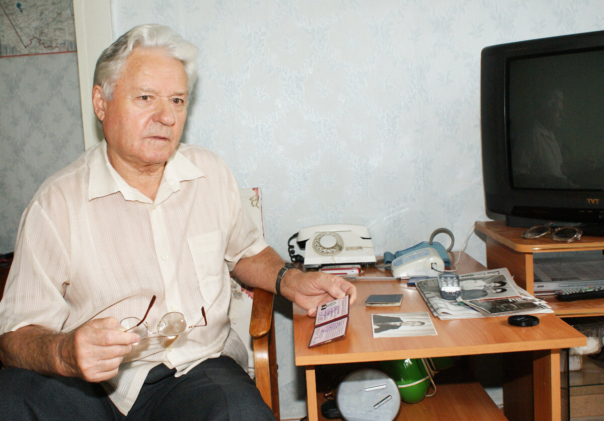 Рассказ о тех событиях был долгим и трудным. 