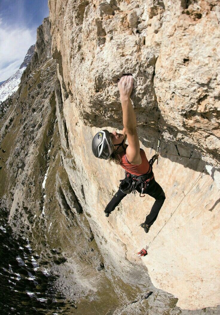 экстремальные виды спорта. джон яблонски скалолаз. вид горного экстрима. вид горного экстрима. патрик де гайардон.