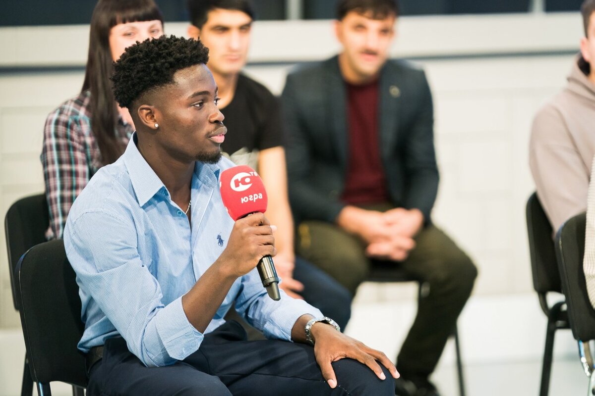    Объединяющий нас язык