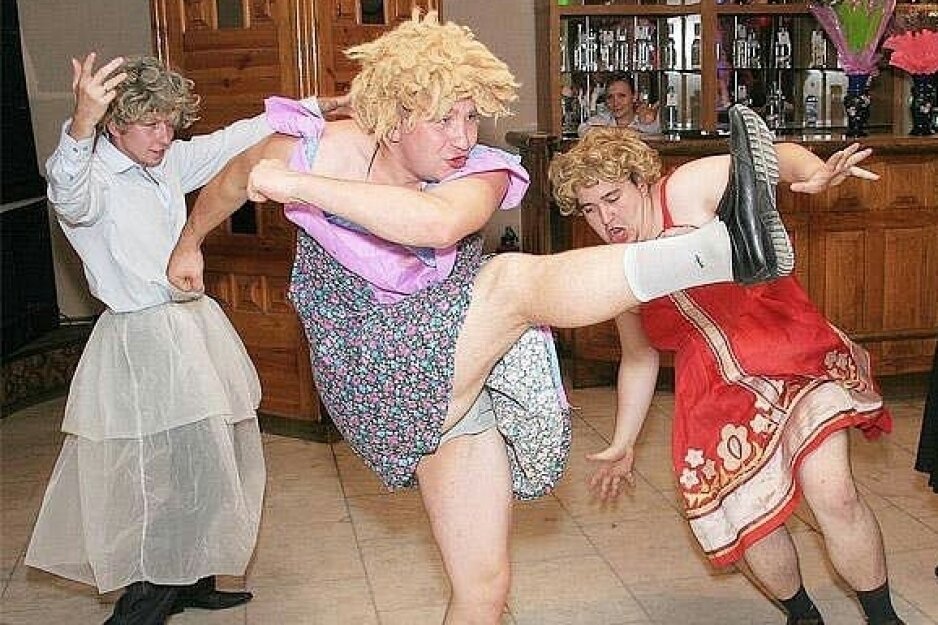 Если ваш Новый год не похож на этот, даже не вздумайте меня звать.)