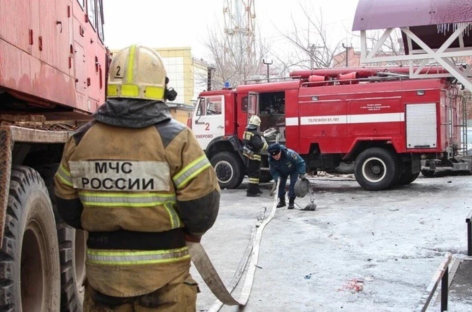     Пожар в особняке 19-го века локализовали на Страстном бульваре в Москве Кирилл ЧАЩИН