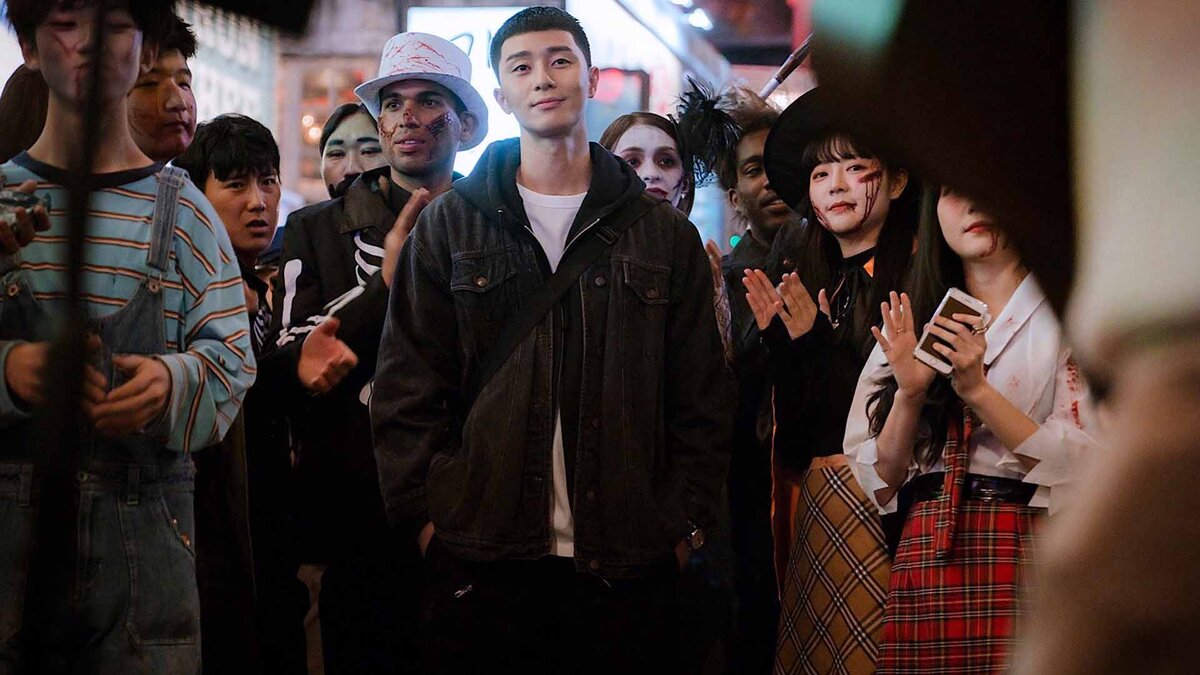 Пак Со Джун в роли Пак Сэ Роя. Прическа зачетная.