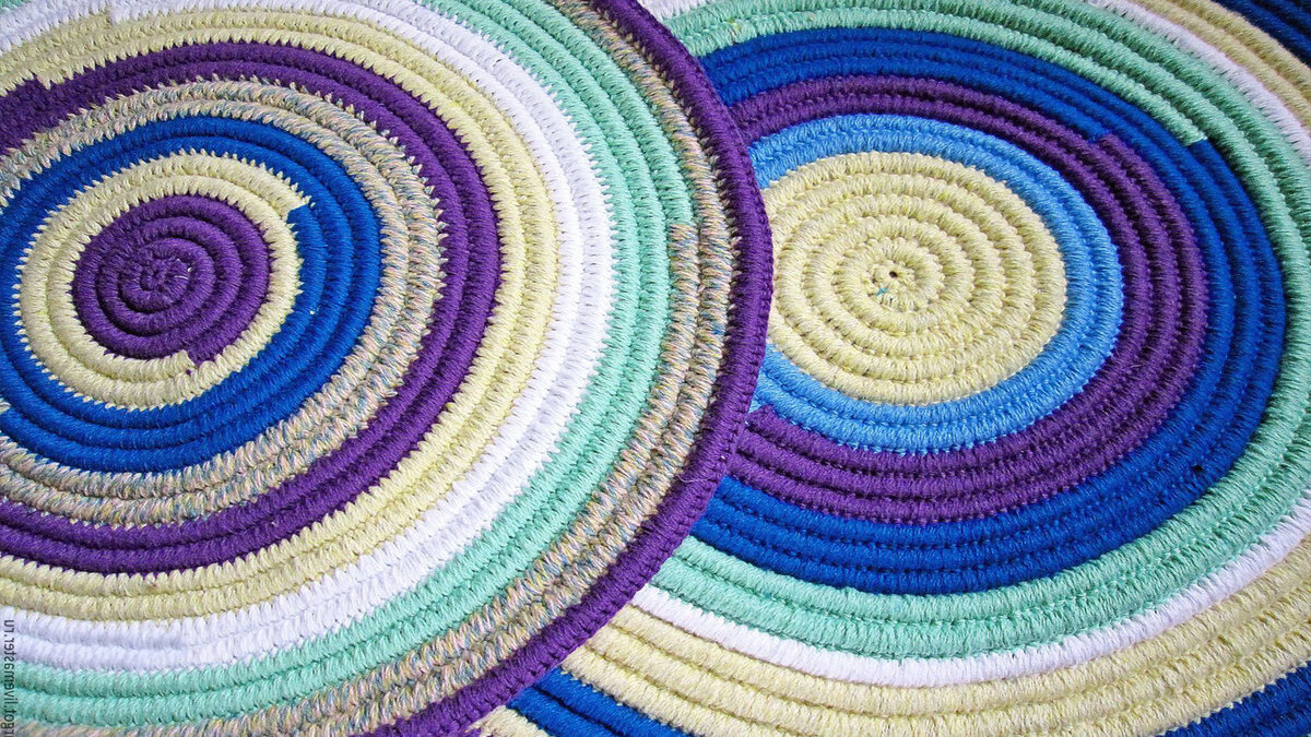 11 вариантов вязания ковриков на пол крючком со схемами, описанием и видео
