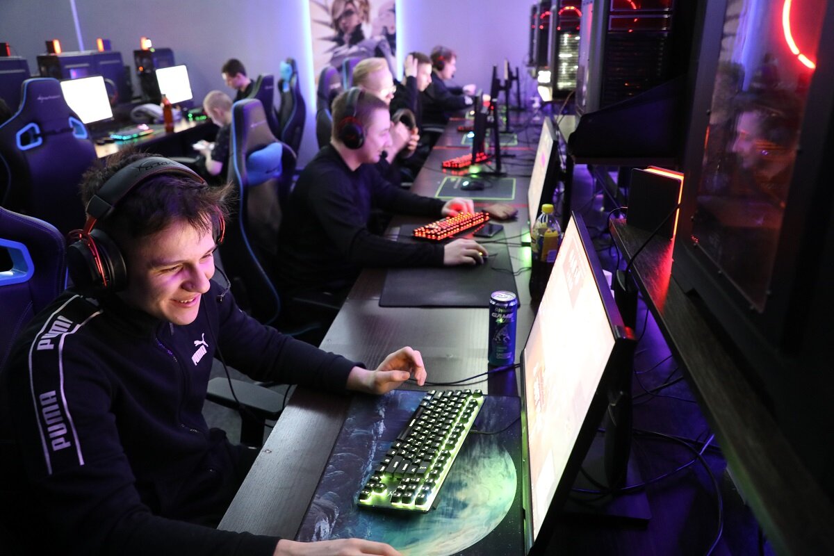    Для современного геймера - это настоящие соревнования, требующие высокой физической и интеллектуальной подготовки Pravda-nn.ru