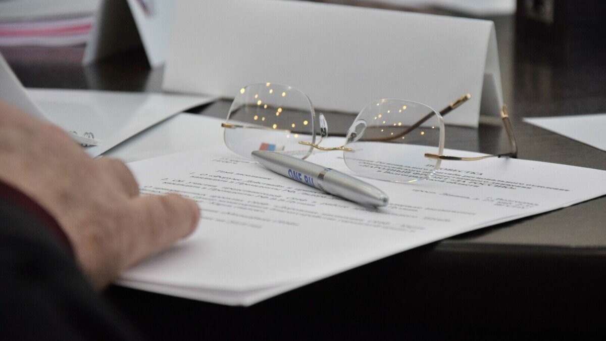     Всего в субботу, 18 марта, в обновленный санкционный список Украины попали 300 человек и 141 компания.
