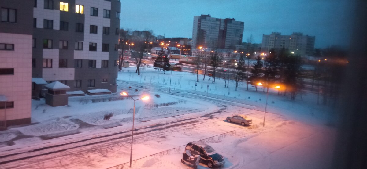 Минск из окна отеля.  Фото автора