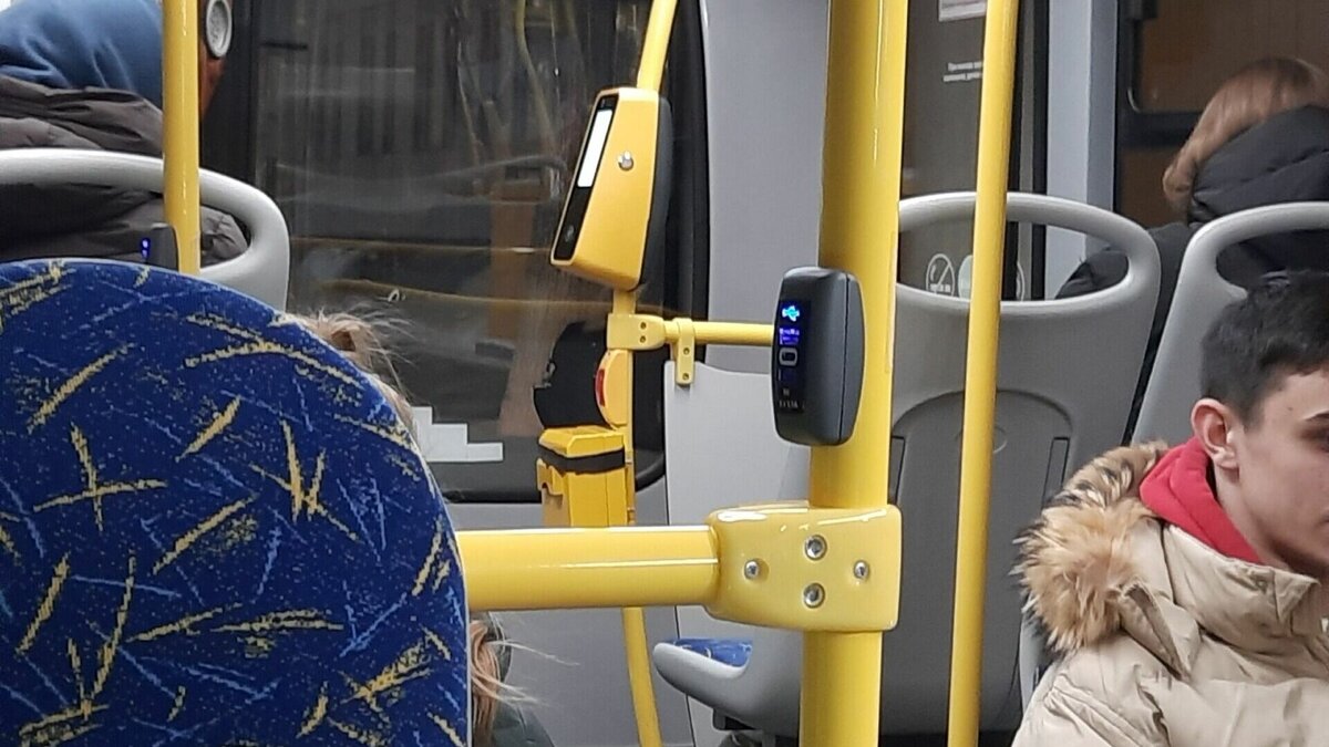     Зарядки для гаджетов есть в 32 автобусах «ЛиАЗ» в Нижнем Новгороде. Об этом NewsNN сообщили в региональном министерстве транспорта и автомобильных дорог.