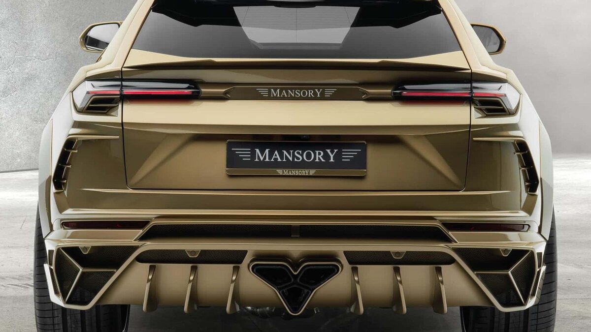 Lamborghini Urus в обвесе Mansory
