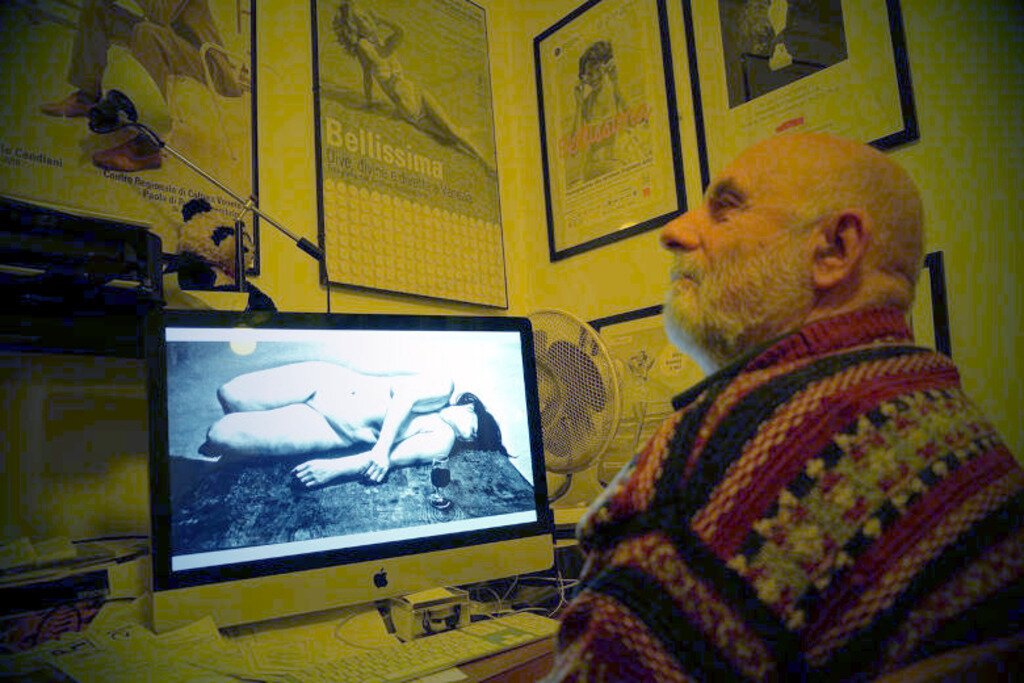 Грациано Аричи, итальянский фотограф в своей студии в Венеции