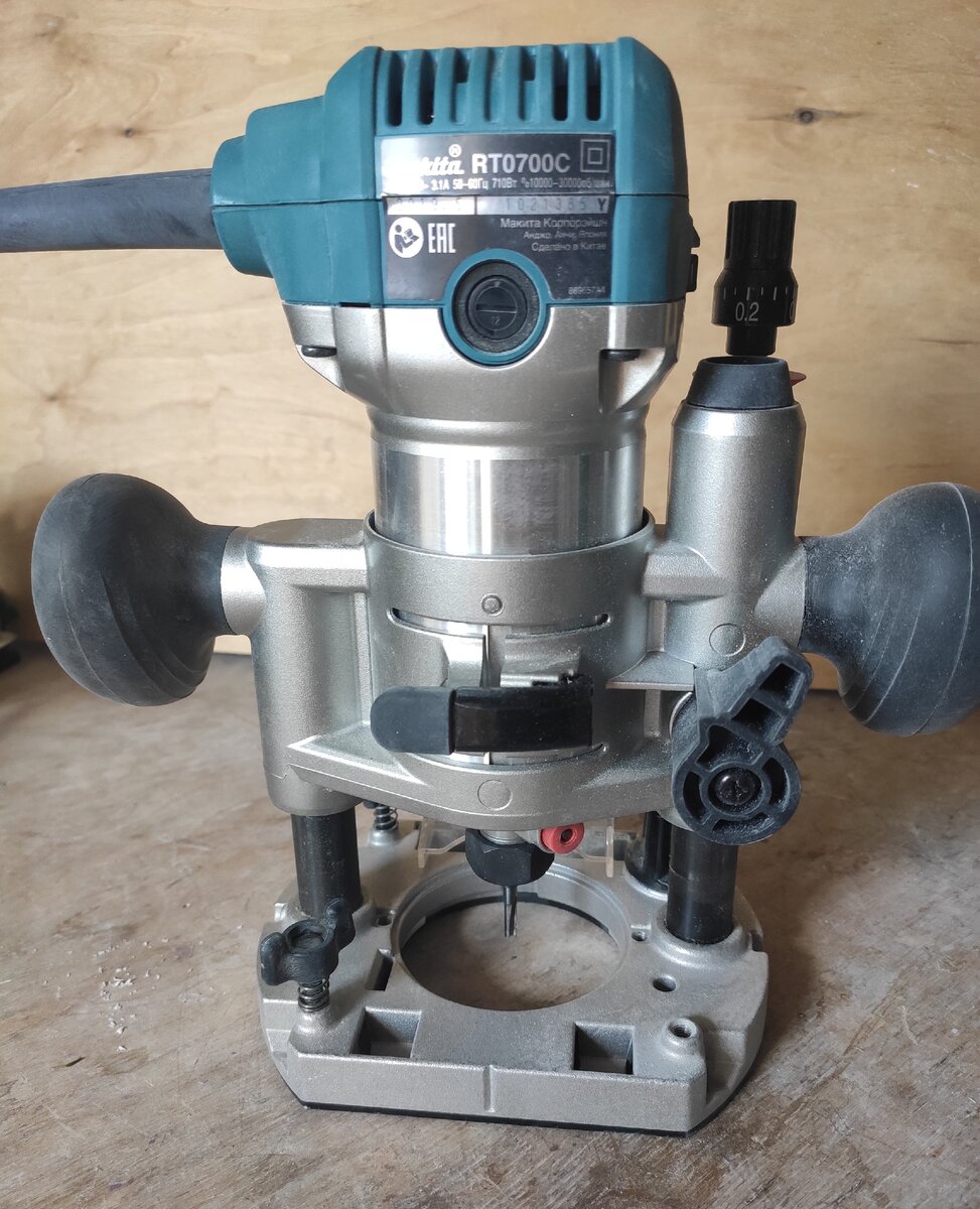 Makita rt50