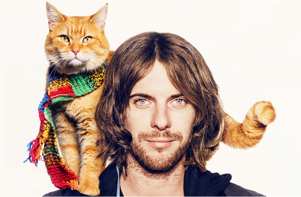 кот по кличке боб в ветеринарии. уличный кот по кличке боб кадры. русский трейлер уличный кот по имени боб. кот по имени боб кадры. джеймс боуэн 2020.