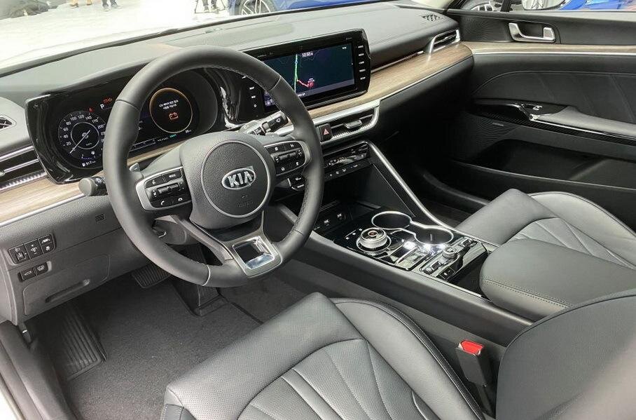 Салон Kia K5